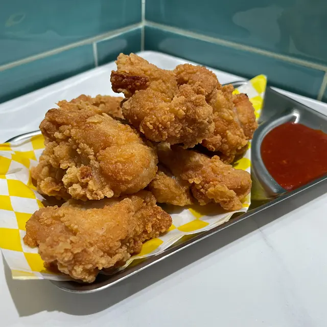 韓式無骨炸雞配甜辣醬