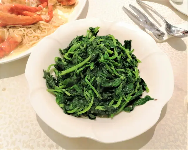 清炒豆苗