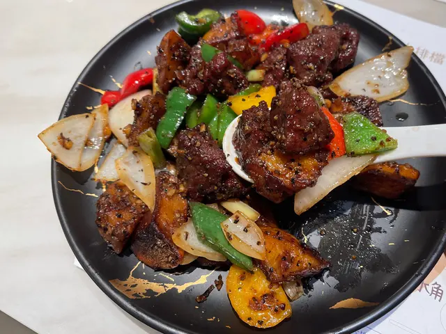 蜜椒牛柳粒