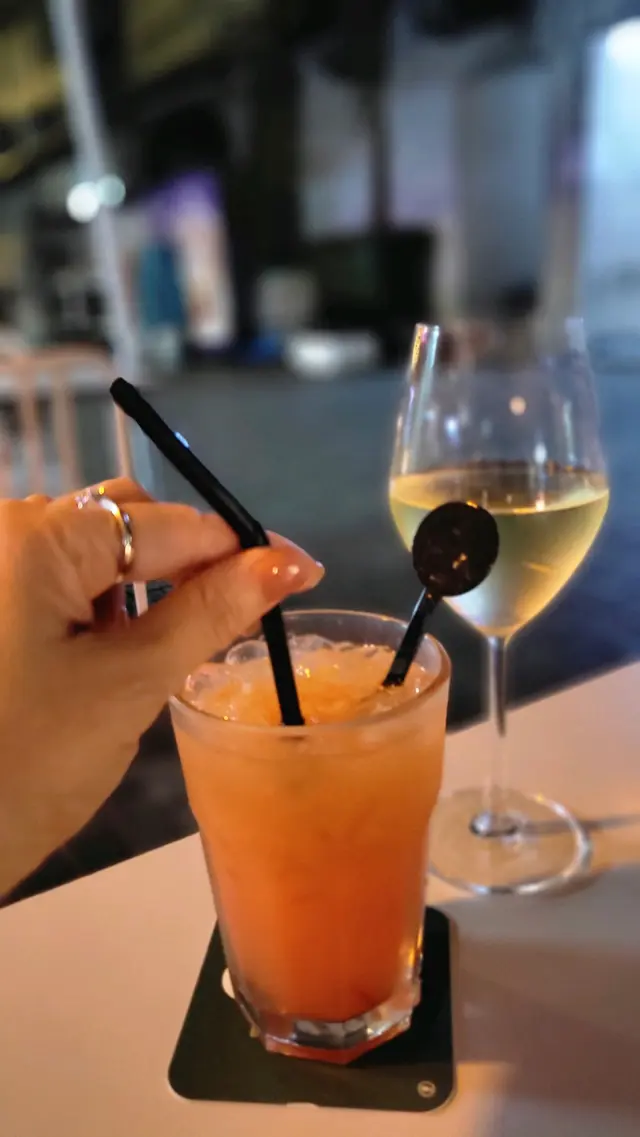 Tequila Sunrise🍹
