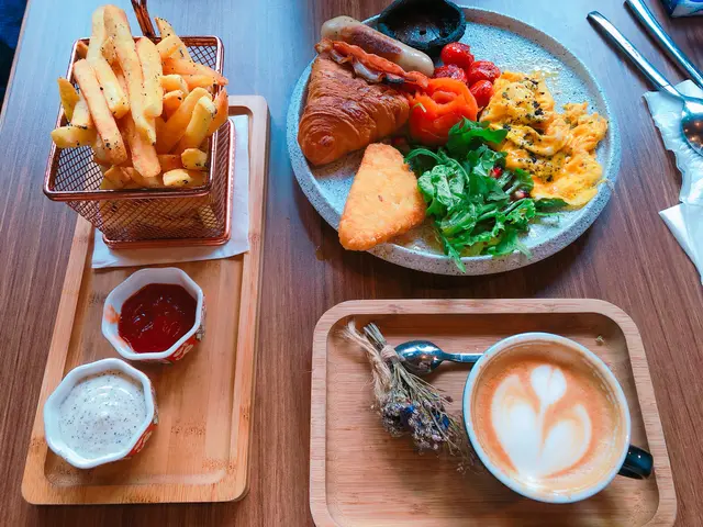 黑松露薯條配黑松露醬