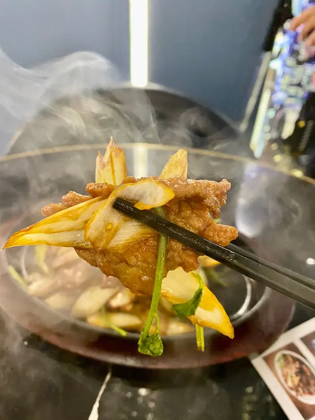 鐵板蔥爆牛肉