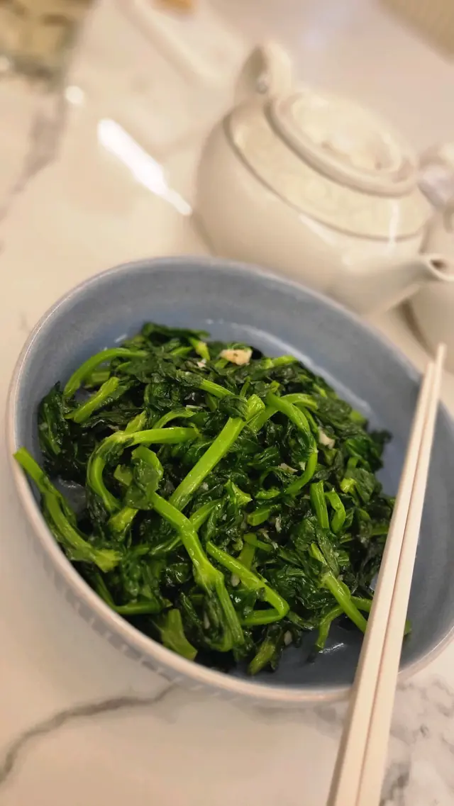 蒜蓉炒豆苗🥗