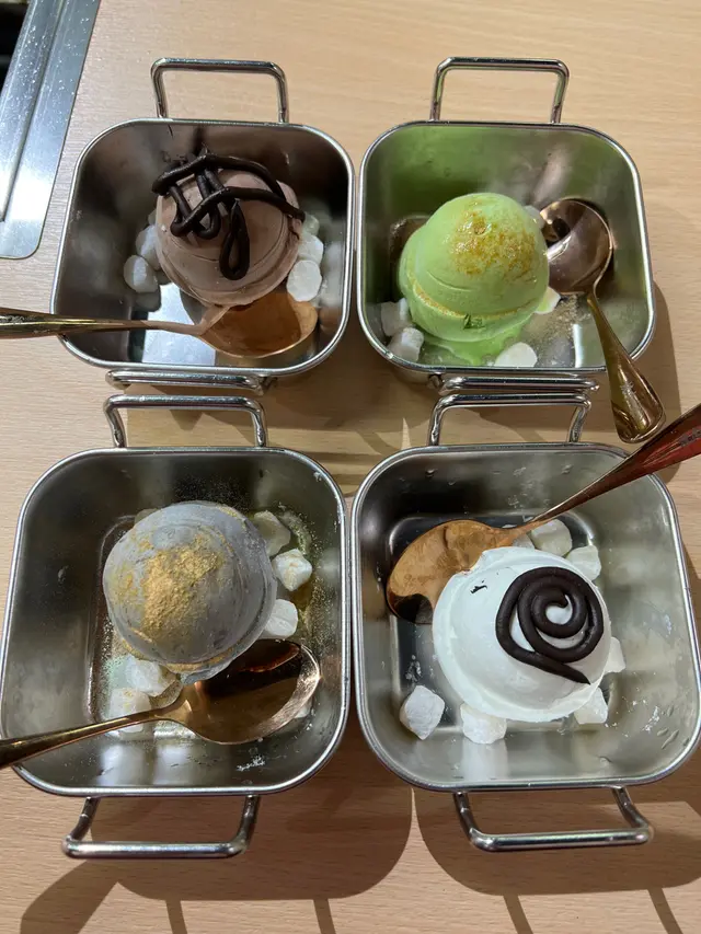 四款口味的雪糕各有特色，首推牛乳口味