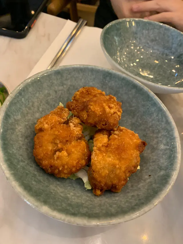 炸雞伴香蔥蛋黃醬