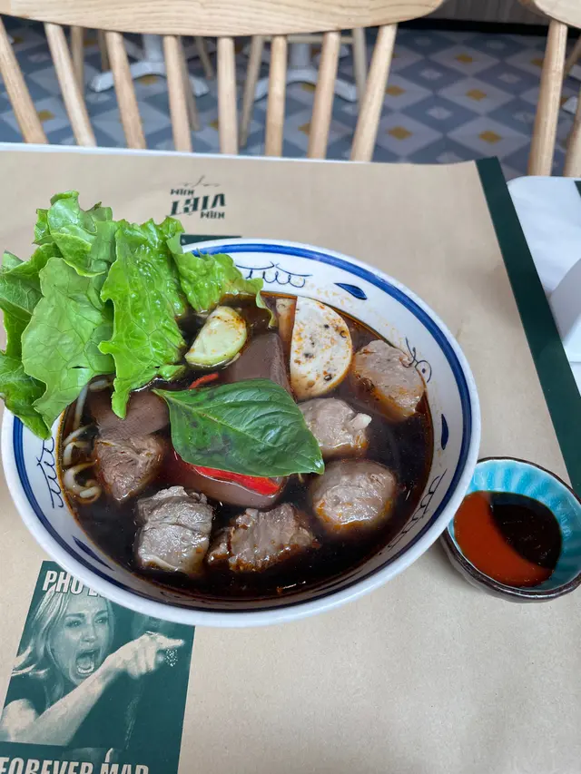 順化麻辣鴨血金邊粉