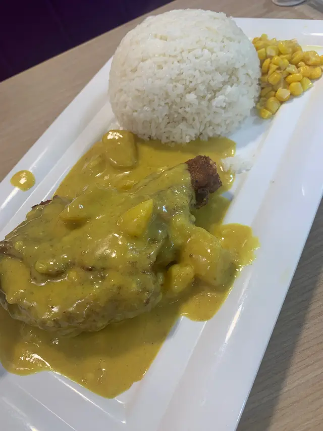 下午茶餐-咖喱薯仔雞髀飯