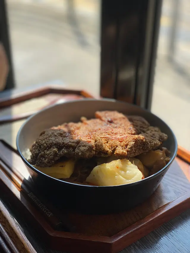 那個滷排骨有啲老