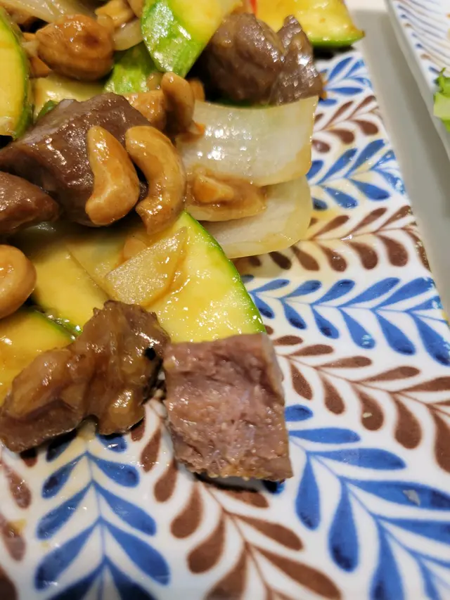 腰果翠玉瓜牛柳粒