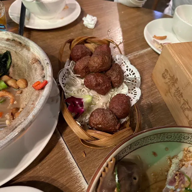 手工乒乓球牛丸