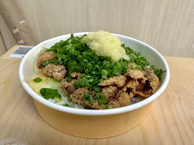 薑蔥排骨飯（酥炸）