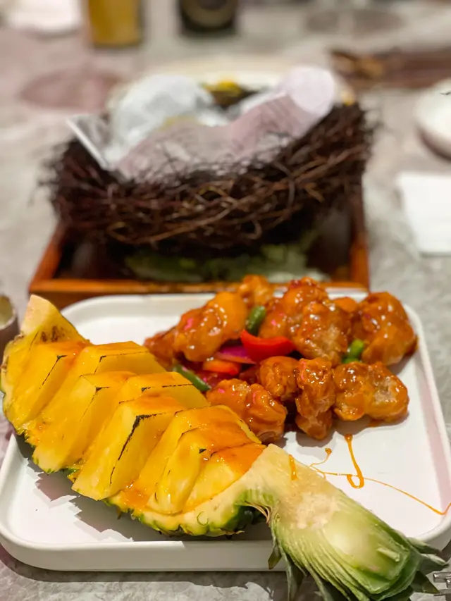 焦糖菠蘿咕嚕肉