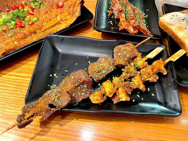 皇牌牛脷心 & 燒雞軟骨