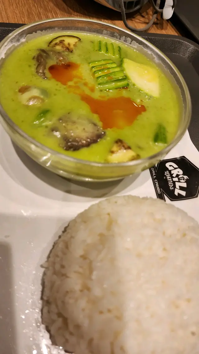 青咖哩牛腩飯
