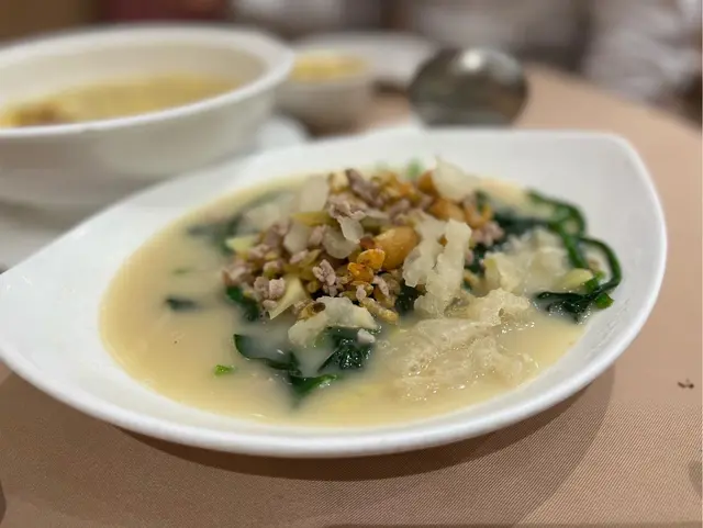 d菜俾啲上湯浸C咗咁嘅樣😫