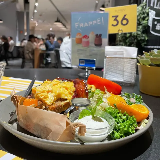 Bacon Omelette Plate 煙肉奄列全日早餐