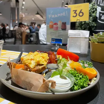 Bacon Omelette Plate 烟肉奄列全日早餐