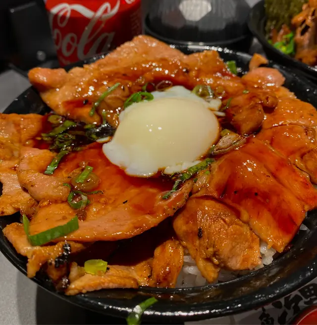 豚肉丼（西斑汙豚梅肉）