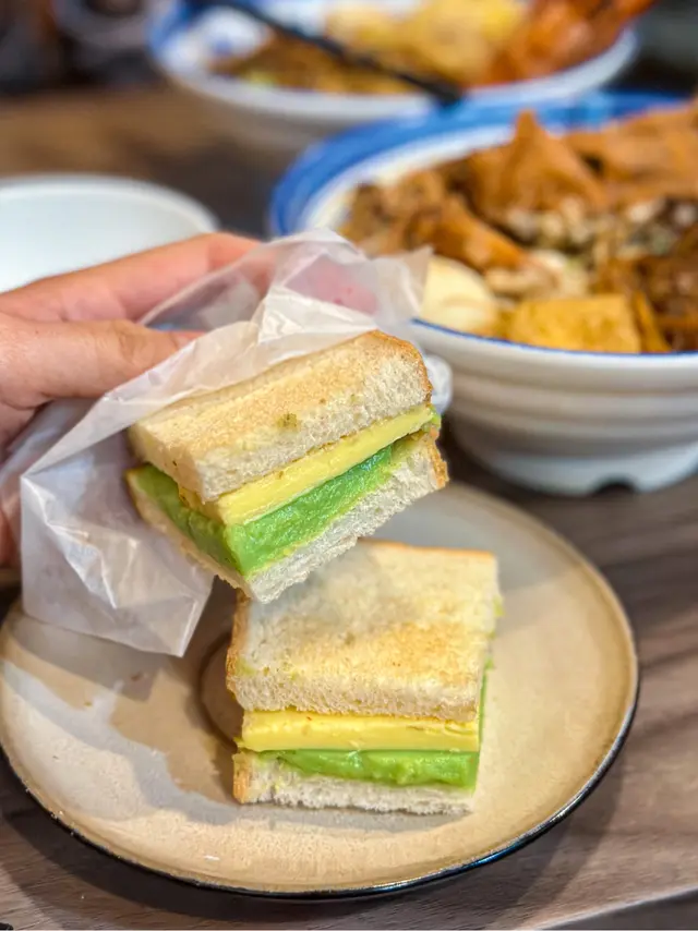 鮮牛油班蘭椰香手工咖央多士