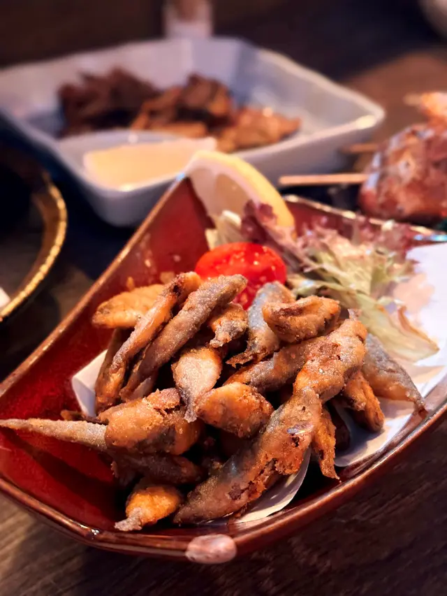 炸池魚仔