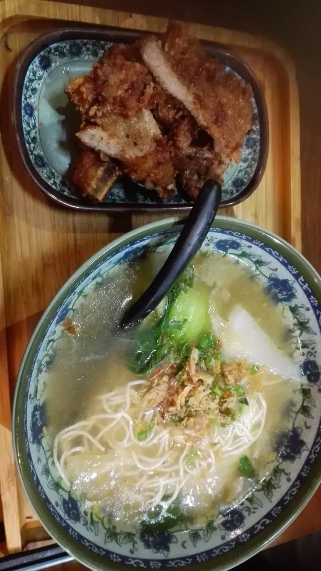 炸排骨麵