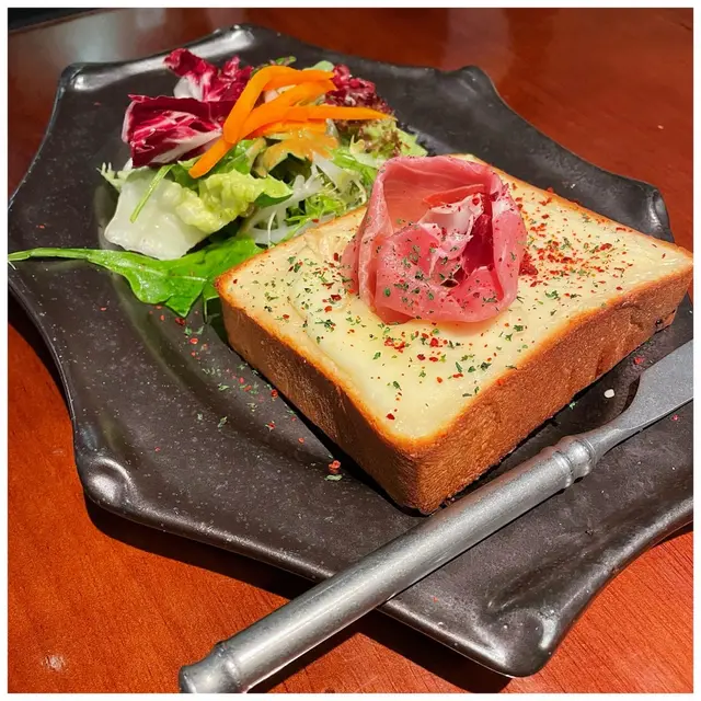 岩燒芝士厚切多士