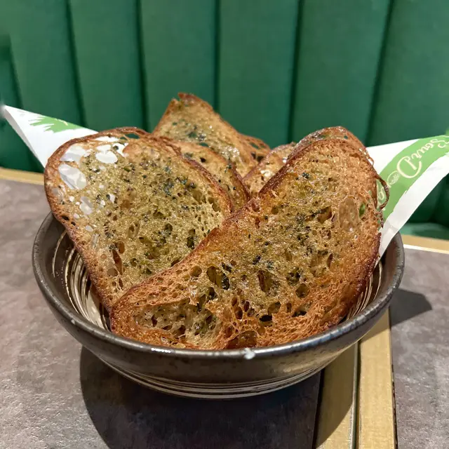 Sour Dough Crisps