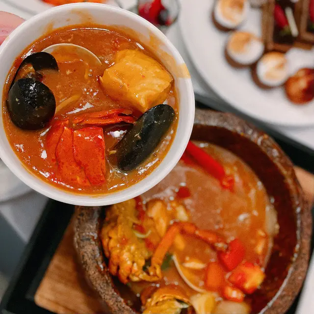 每啖湯都係香濃鮮甜，暖入心！