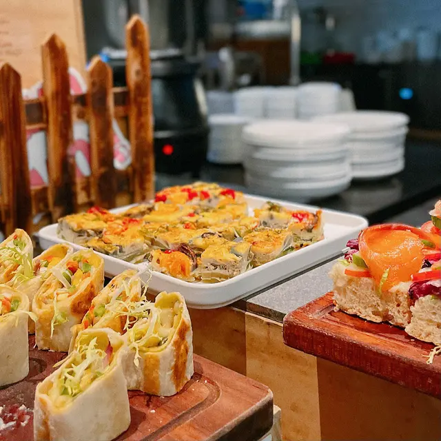 最鍾意就係蛋餅，因為入邊嘅口感好豐富！🍳 