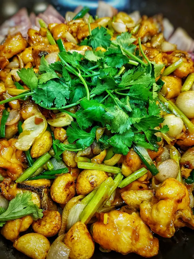 花月宮秘製雞煲