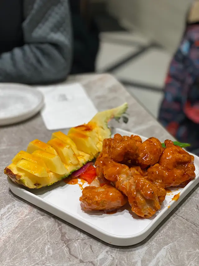 焦糖菠蘿咕嚕肉