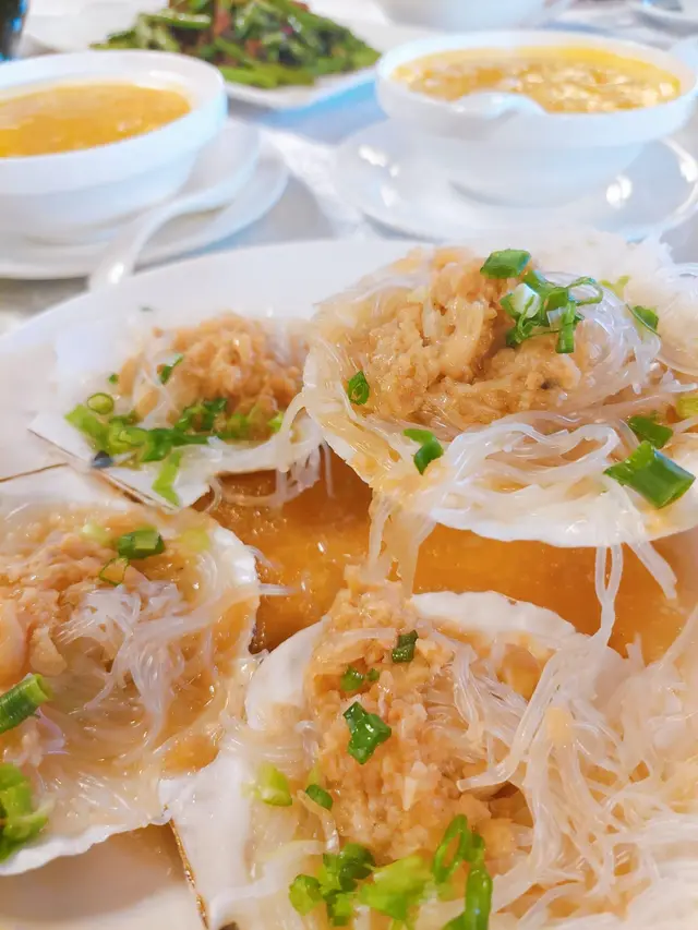 蒜蓉粉絲蒸元貝
