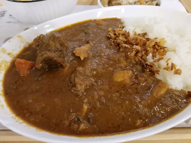 濃香牛肉野菌咖喱飯