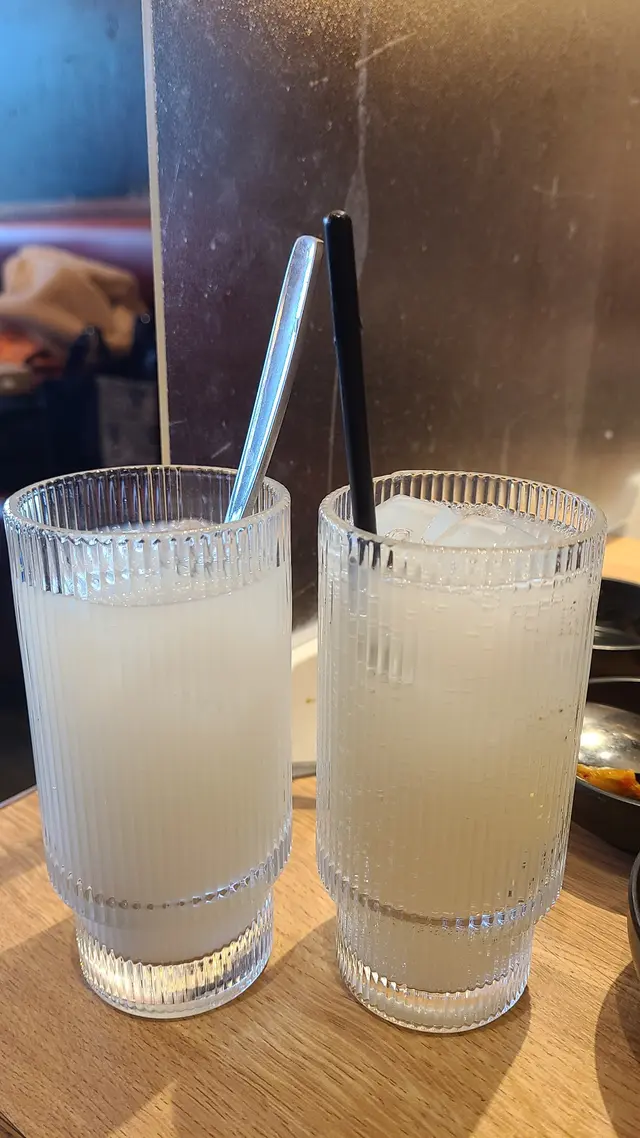 活乳酸梳打, 活乳酸水