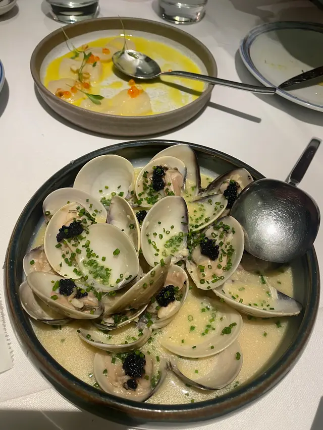 Clams with Murganheira sauce