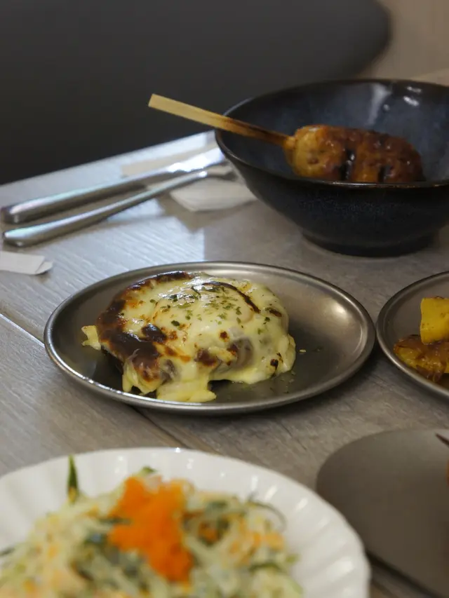 芝士流心蛋大啡菇 ($28)