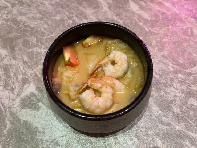 冬陰功明蝦浸鮮竹卷