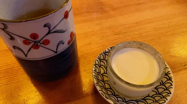 布甸好滑,杏仁味好香,作為整頓飯完美嘅總結。