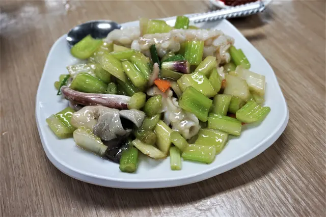 西芹鮮魷