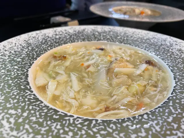 上湯扒龍皇鮮蟹陳村粉