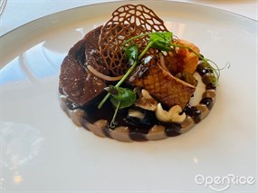 Beef Cheek with Mushroom and Potato Panisse - 中環的Caprice