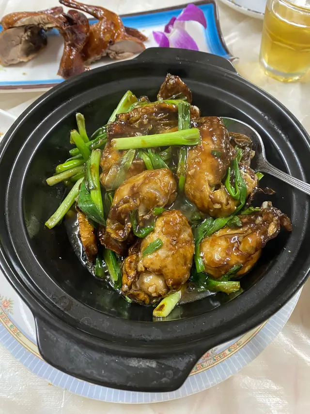 炒得夠鑊氣    份量充足  但可能我以為美國桶蠔  但黎到發現應該係其他地方既蠔  