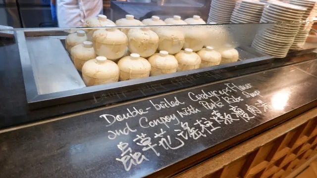 蟲草花瑤柱燉瘦肉湯