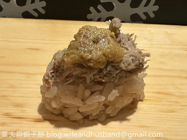 松葉蟹肉海膽壽司