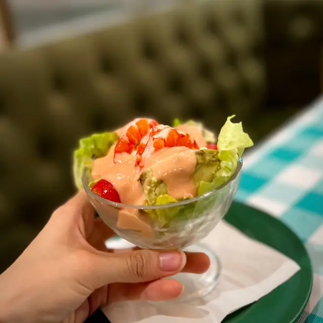 牛油果薯仔蝦沙律
