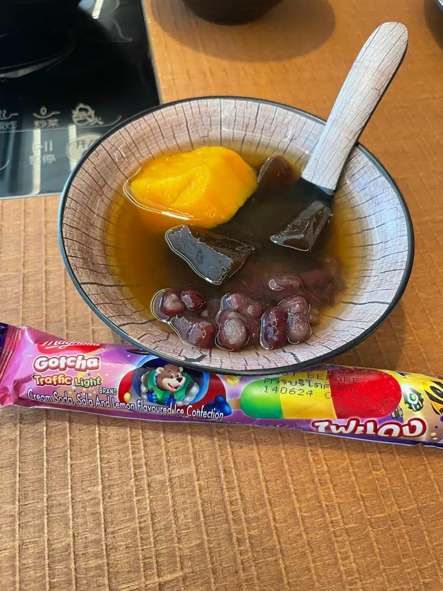 任拎甜品