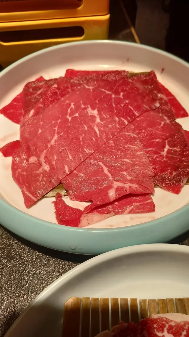 （口感柔軟入口溶化）