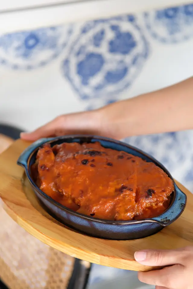 招牌焗骨飯