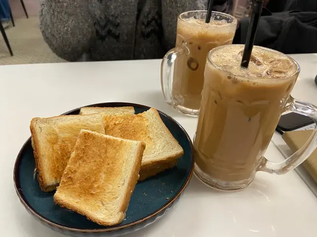 湯味濃，可以refill，不過要同待應講幾次佢地先記得fill 