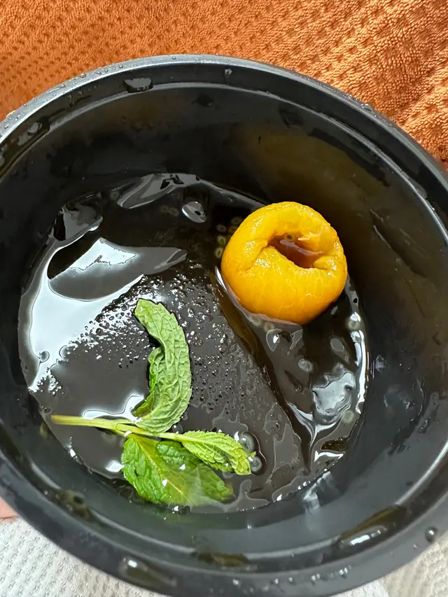 口感清清涼涼,吃起來喉嚨異常舒服。